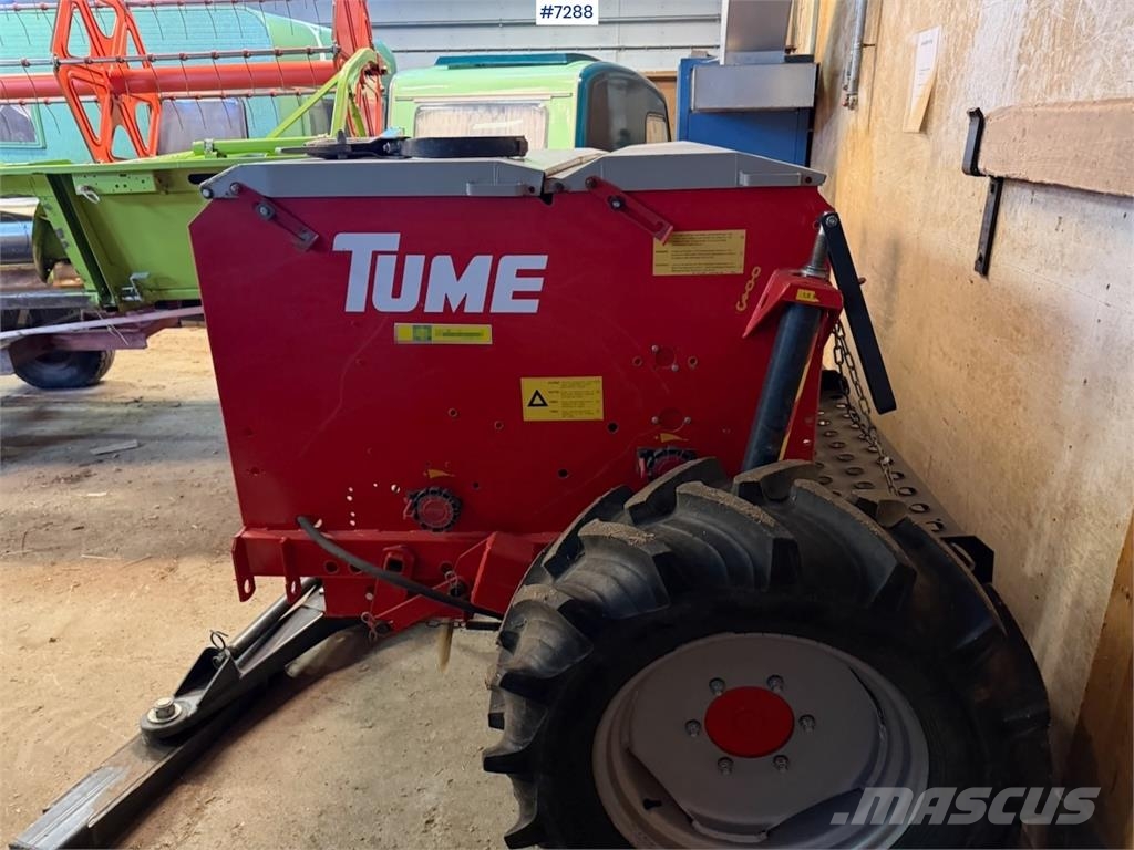 Tume HKL 2500 条播机