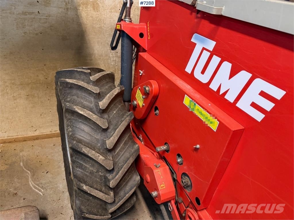 Tume HKL 2500 条播机