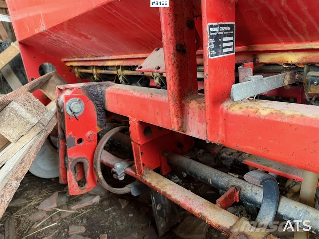 Tume KL 2500 مثاقيب