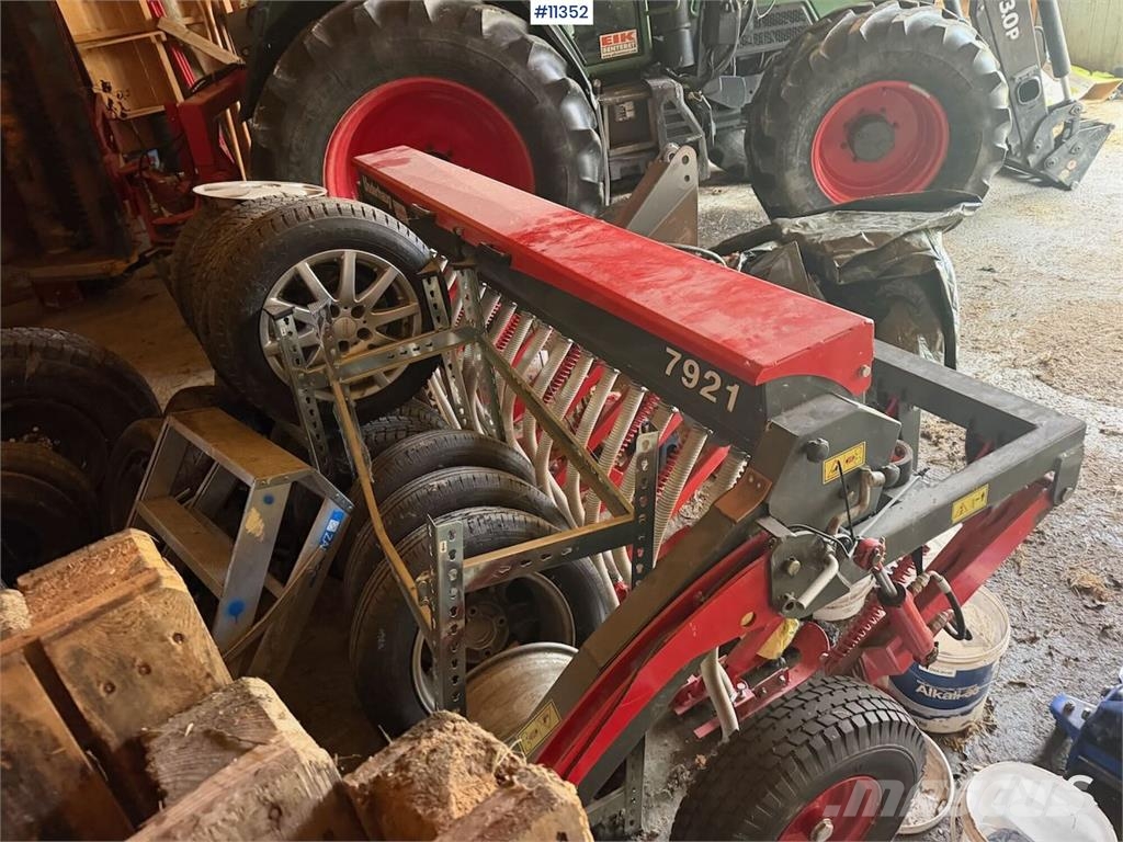 Underhaug 7921 Såmaskiner