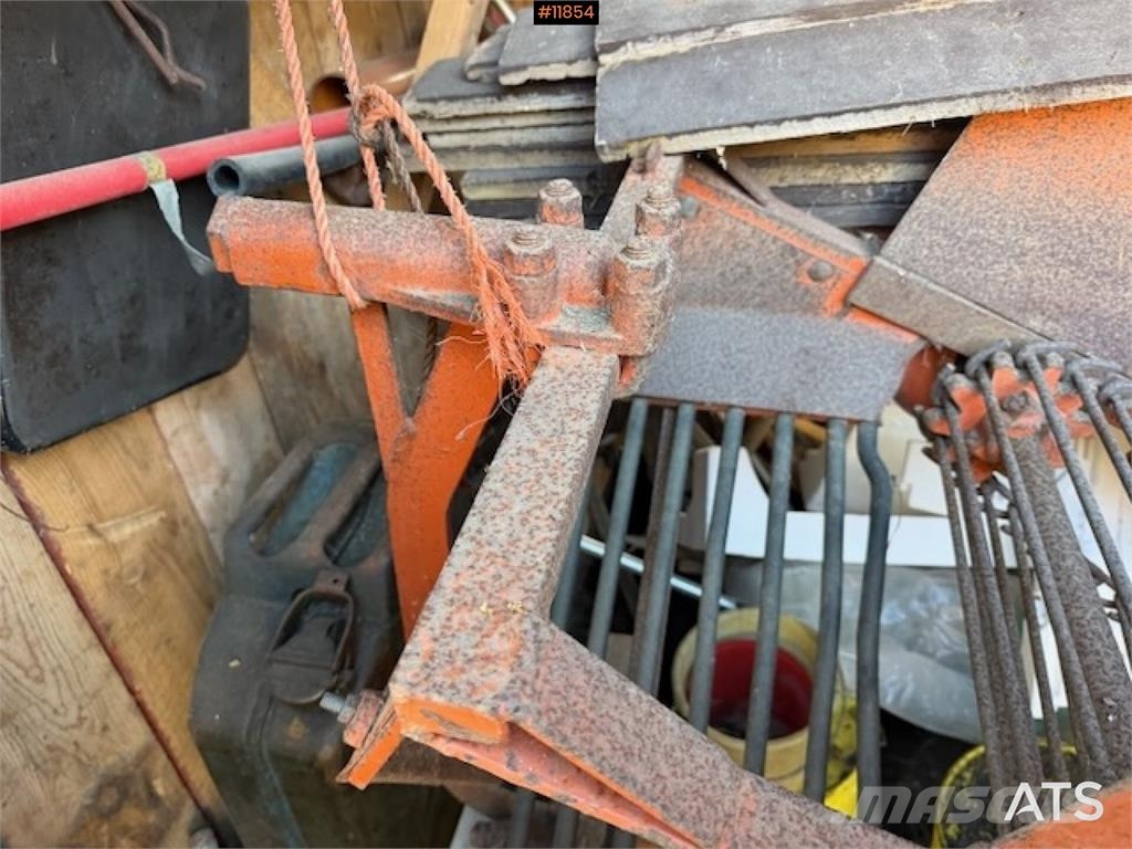 Underhaug potetopptaker ماكينات وملحقات زراعة أخرى