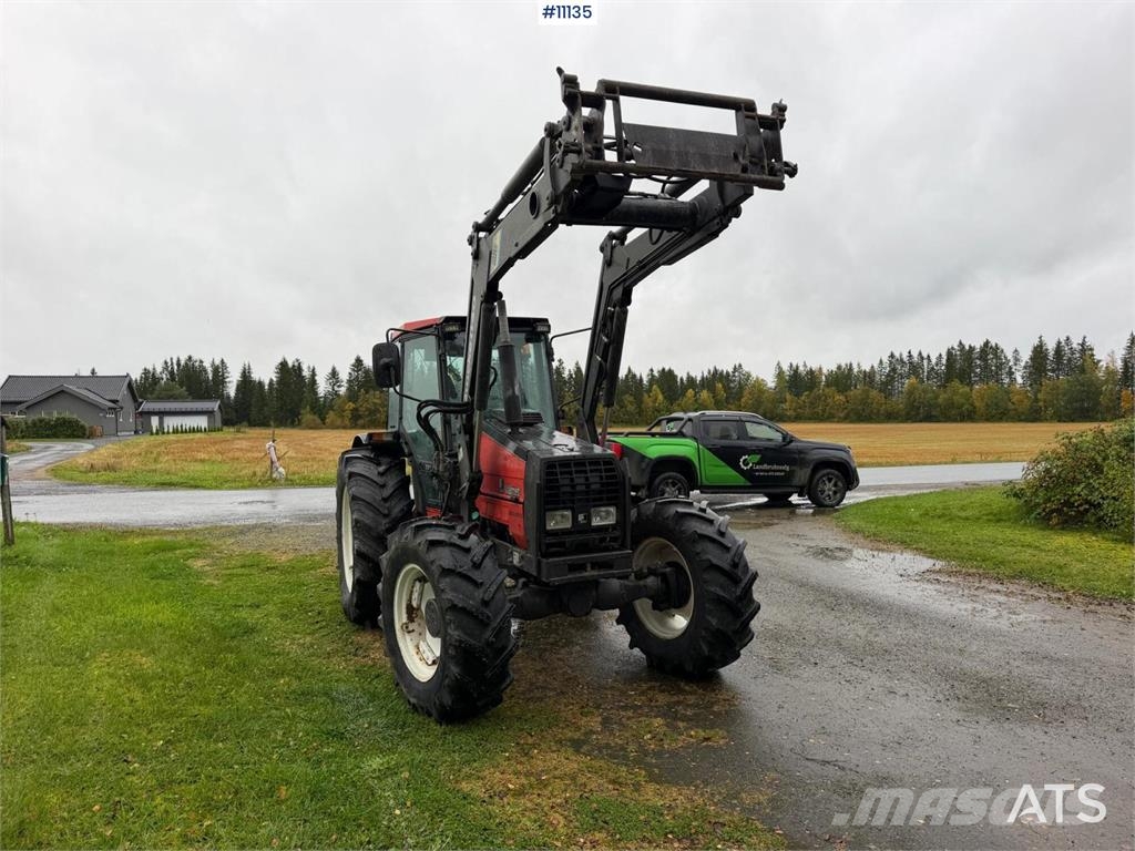 Valmet 665S-4 Traktorji