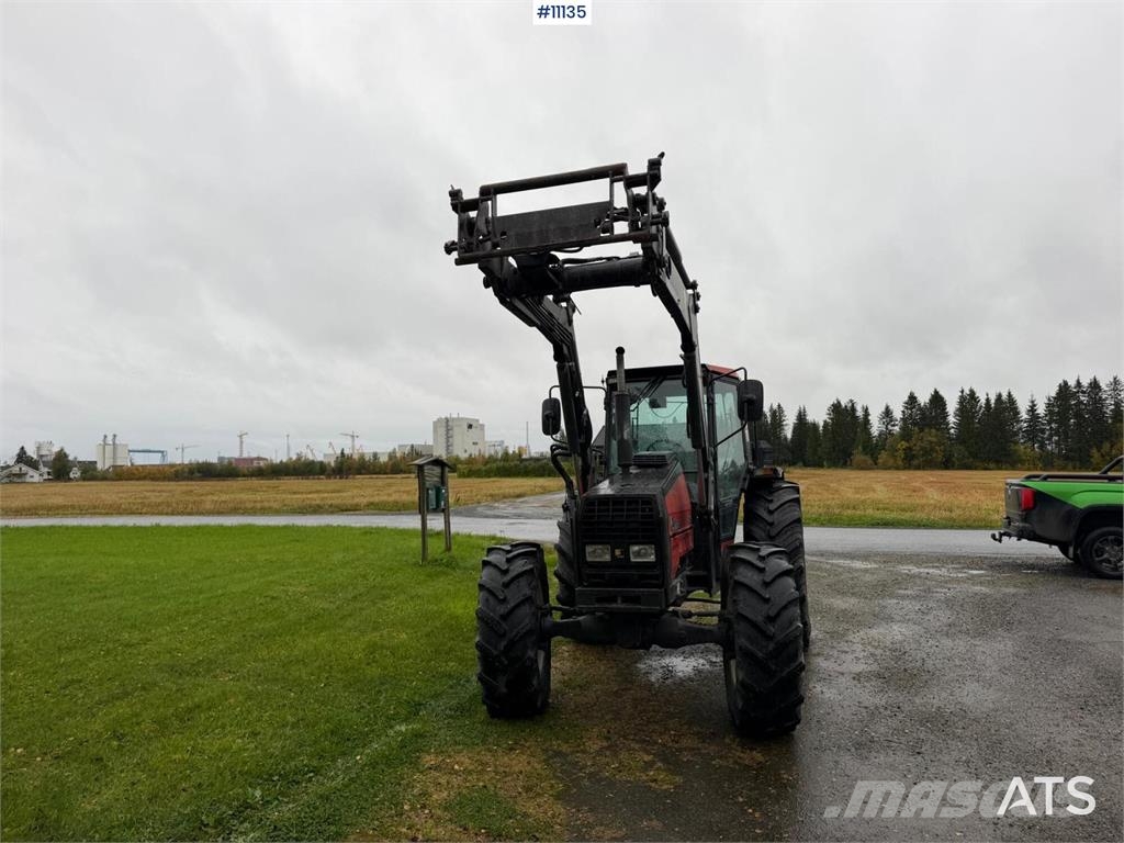 Valmet 665S-4 Traktorji