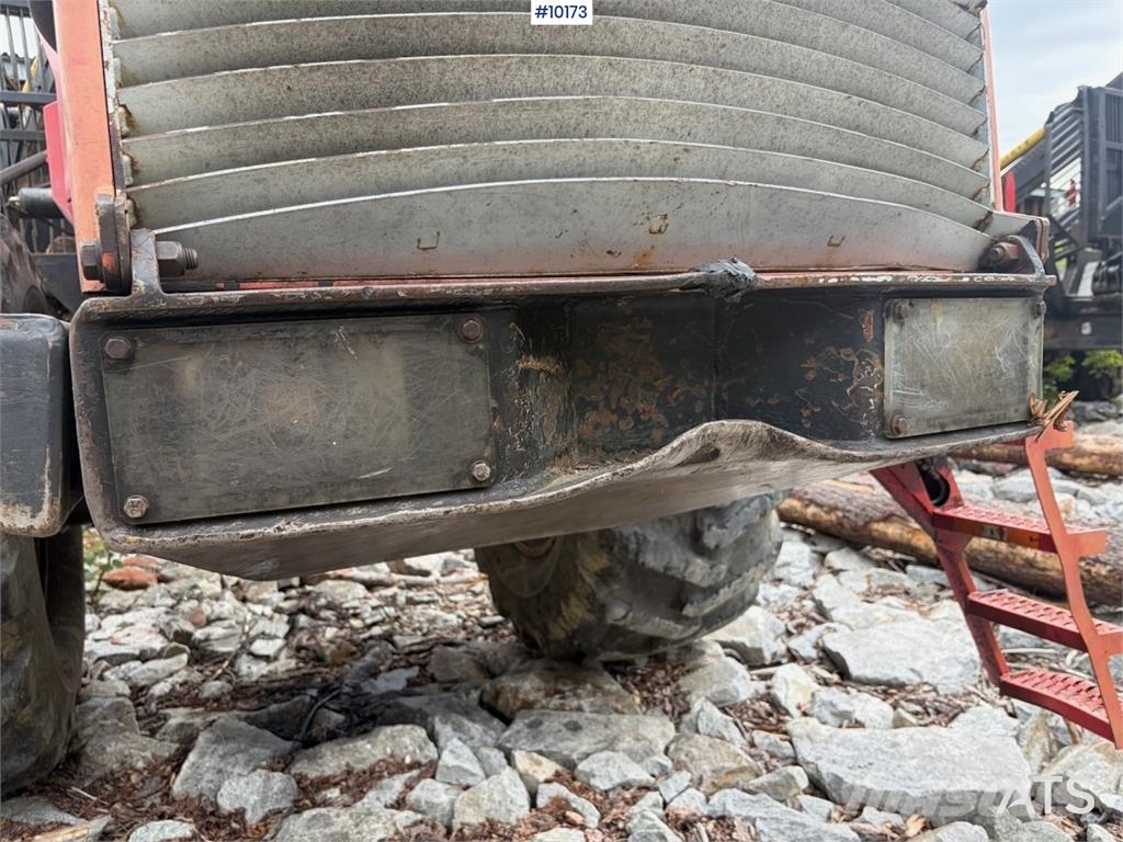 Valmet 890.1 Kuormatraktorinosturit