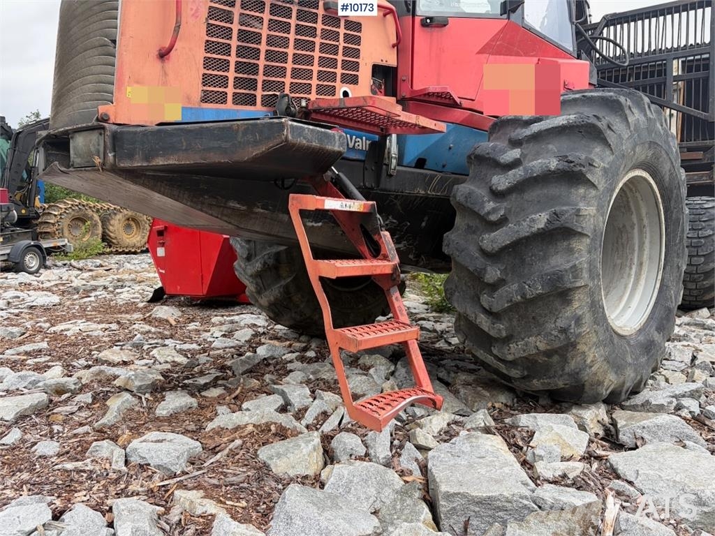 Valmet 890.1 Kuormatraktorinosturit