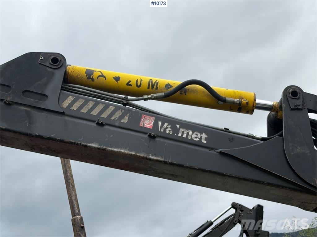 Valmet 890.1 Kuormatraktorinosturit