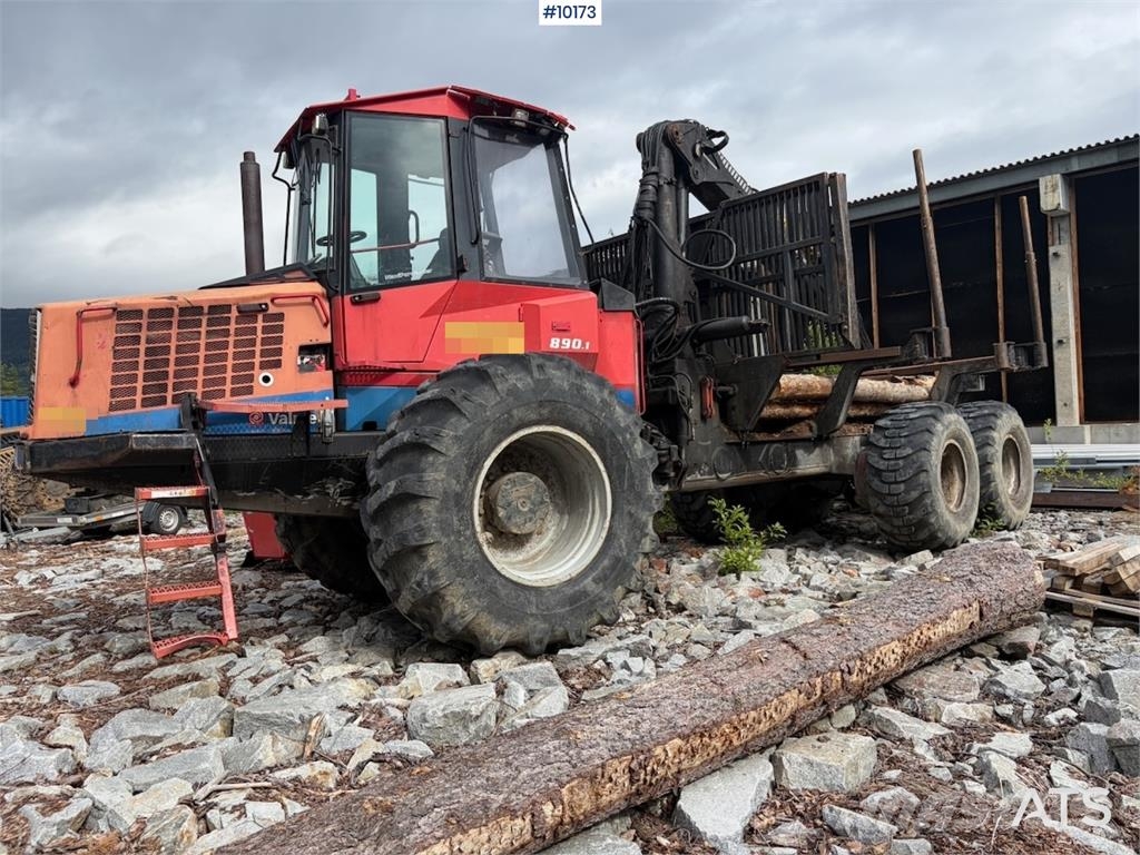 Valmet 890.1 Kuormatraktorinosturit