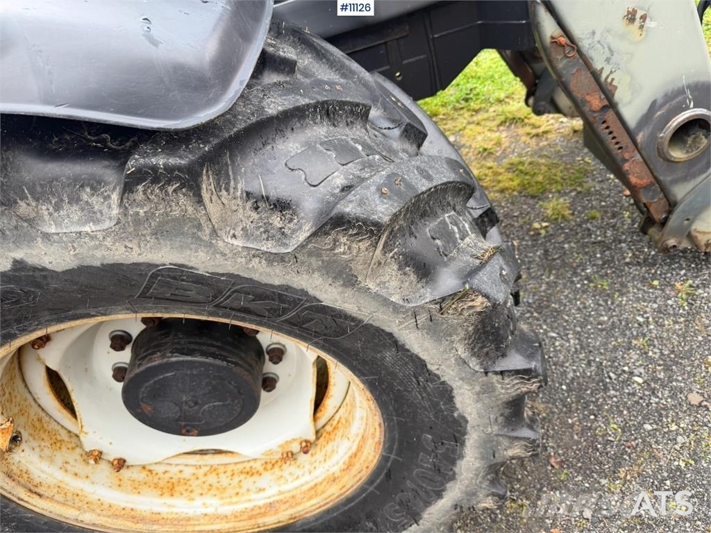 Valtra M130-4 曳引機
