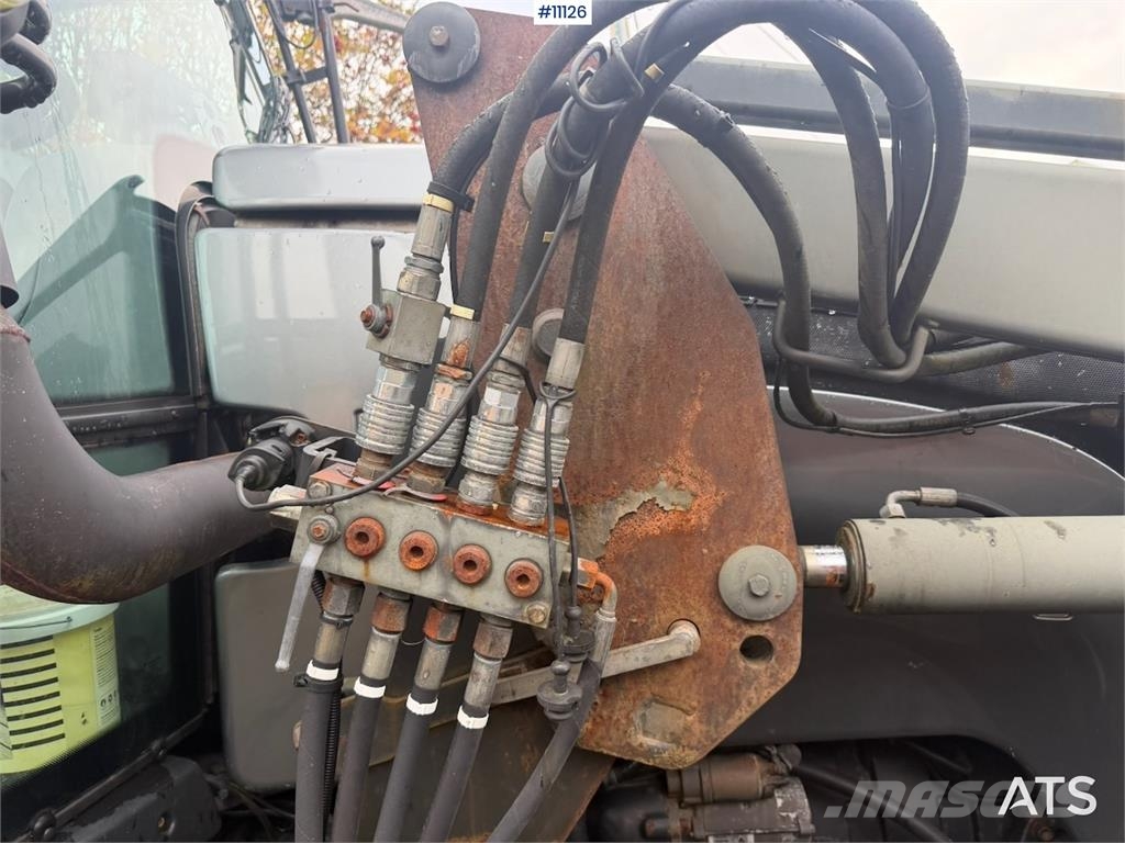 Valtra M130-4 曳引機