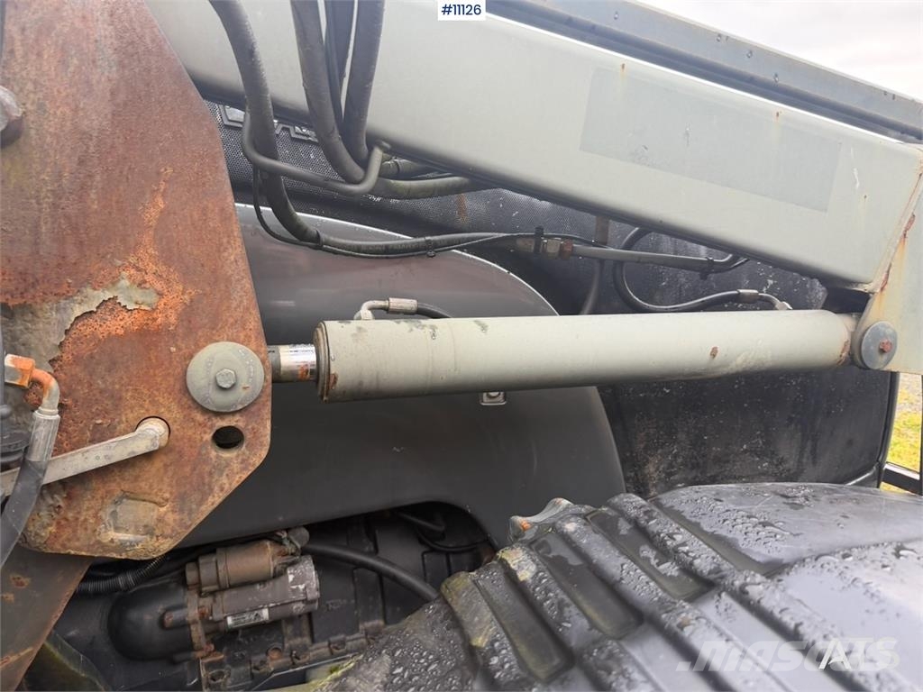 Valtra M130-4 曳引機