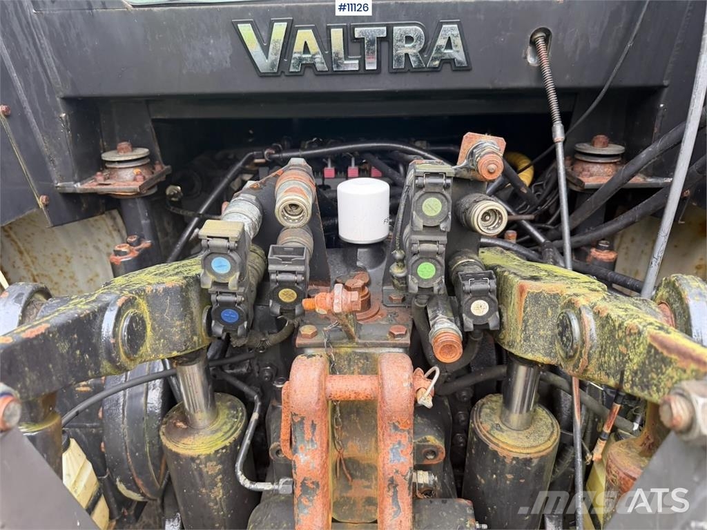 Valtra M130-4 曳引機