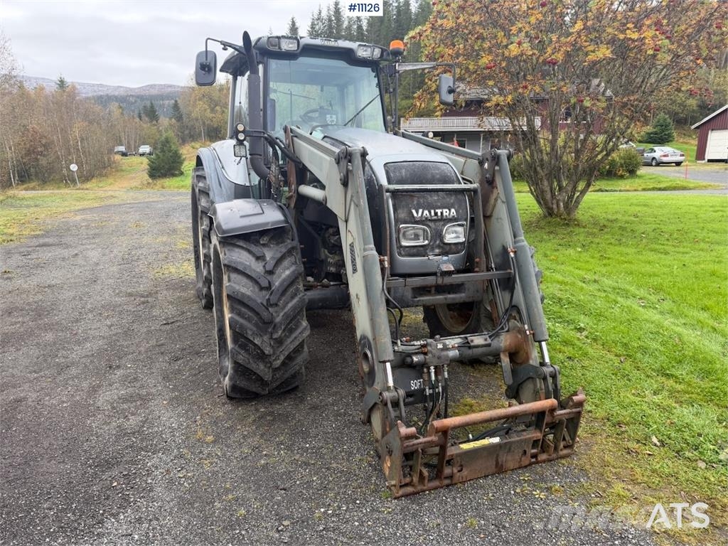 Valtra M130-4 曳引機
