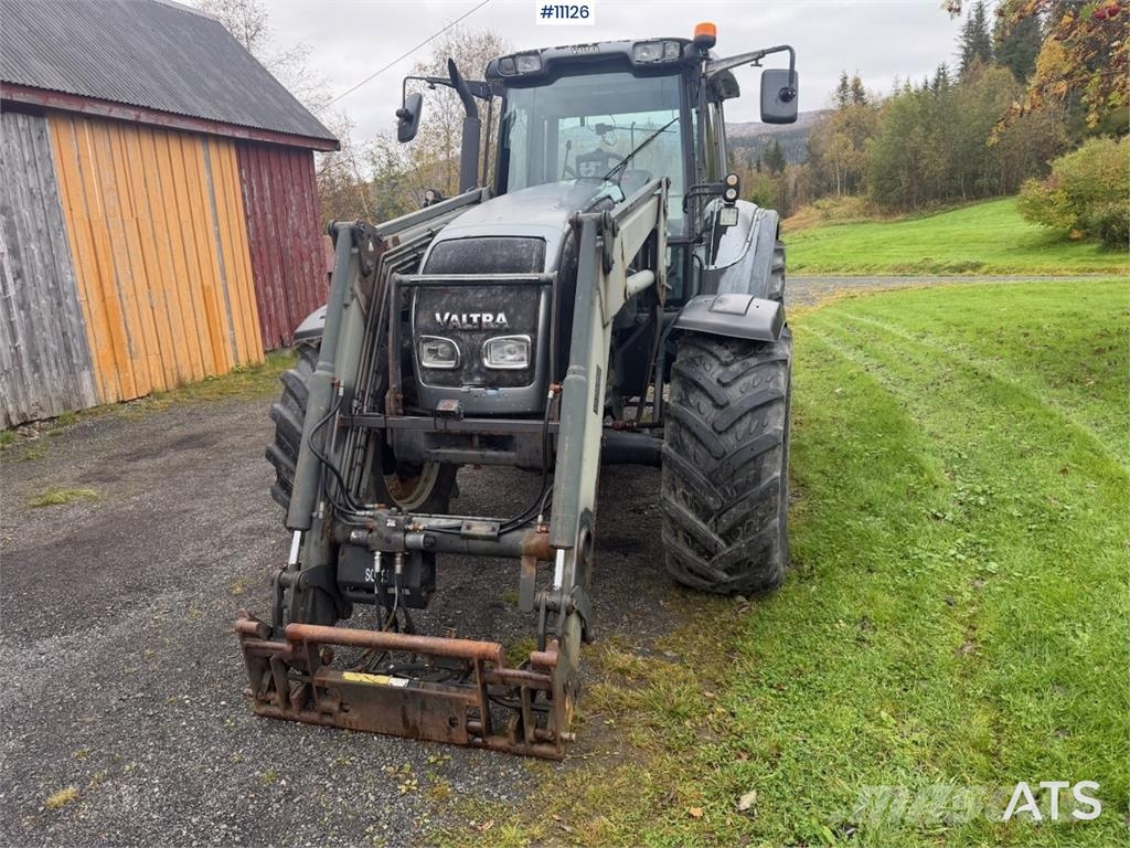 Valtra M130-4 曳引機
