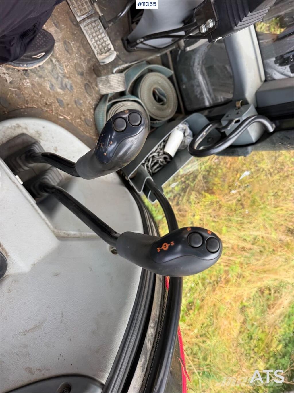 Valtra N 103 الجرارات
