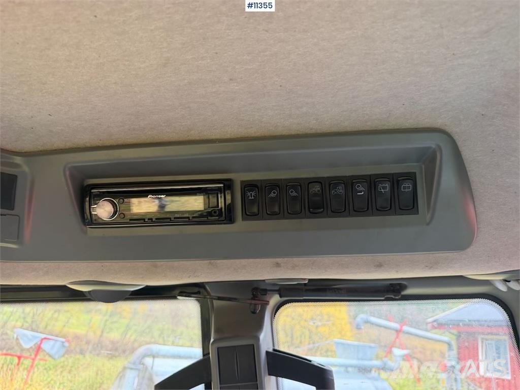 Valtra N 103 الجرارات