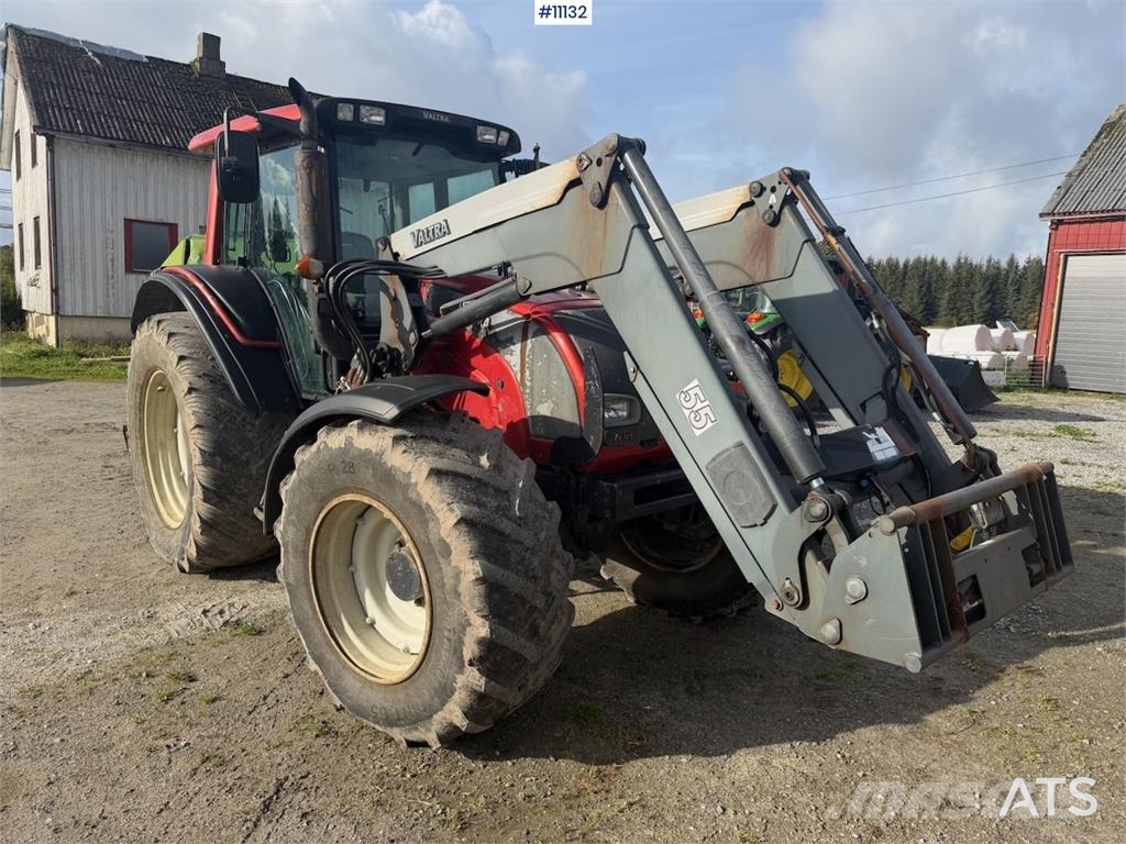 Valtra N141 Traktorer