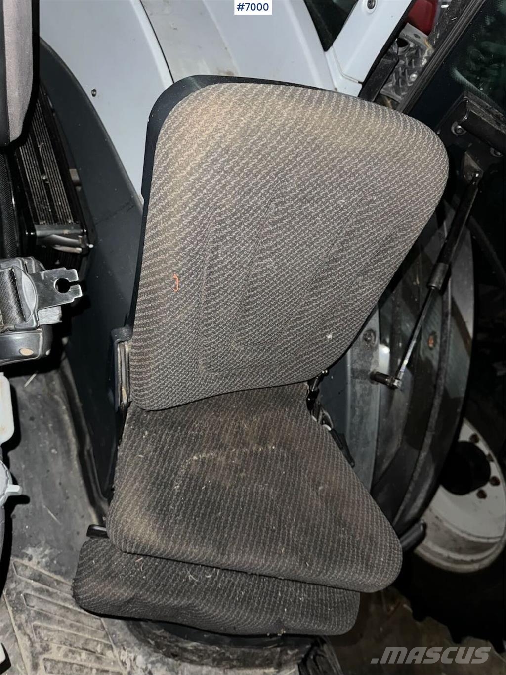 Valtra N174 Трактори