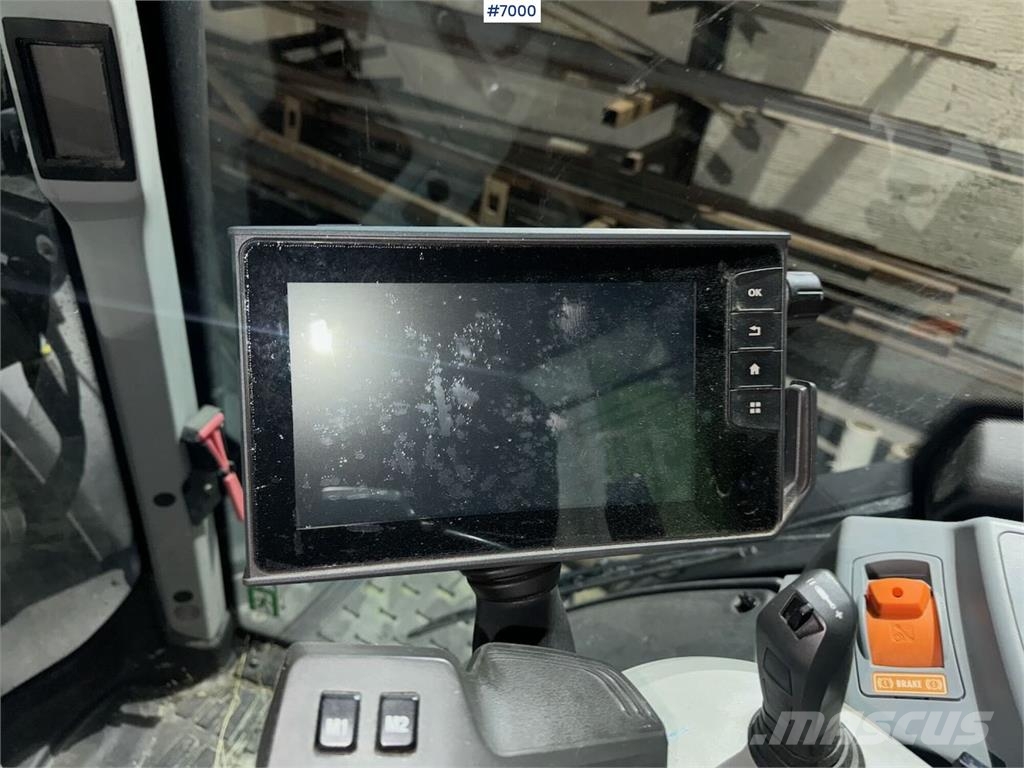 Valtra N174 Трактори