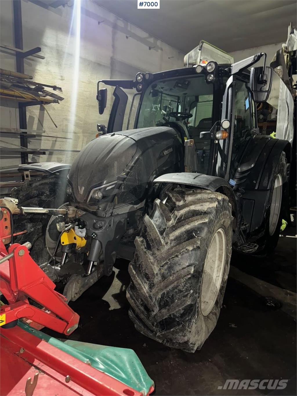 Valtra N174 Трактори
