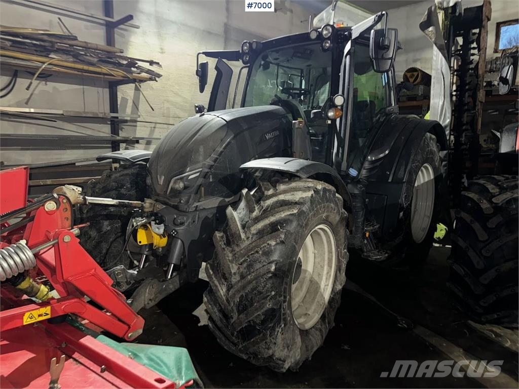 Valtra N174 Трактори