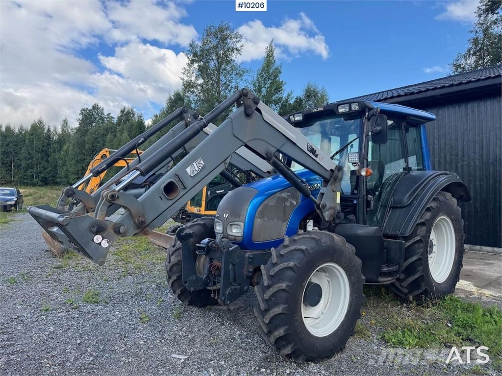 Valtra N92 Traktory