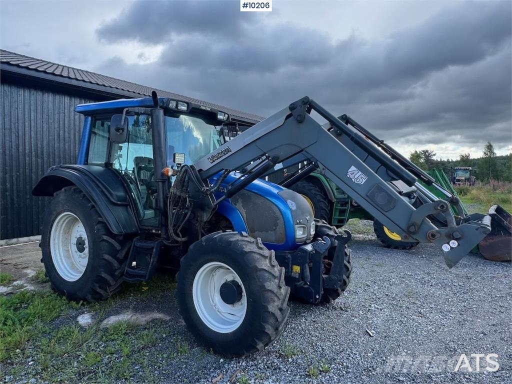 Valtra N92 Traktory