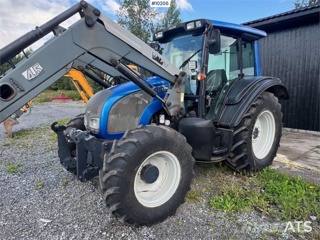 Valtra N92 Traktory