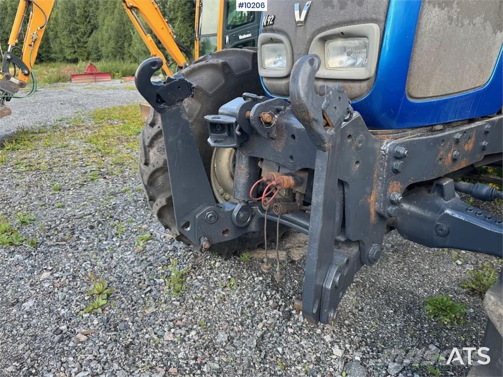 Valtra N92 Traktory