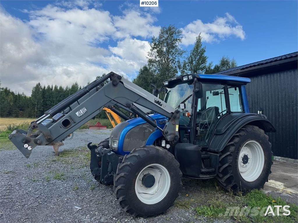 Valtra N92 Traktory