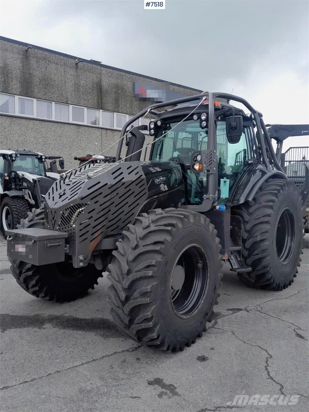 Valtra T175