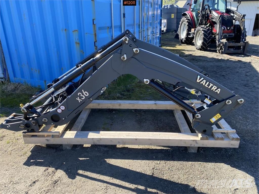 Valtra x36 frontlaster Overige componenten