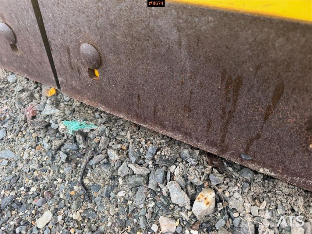 Valtra XM150 الجرارات