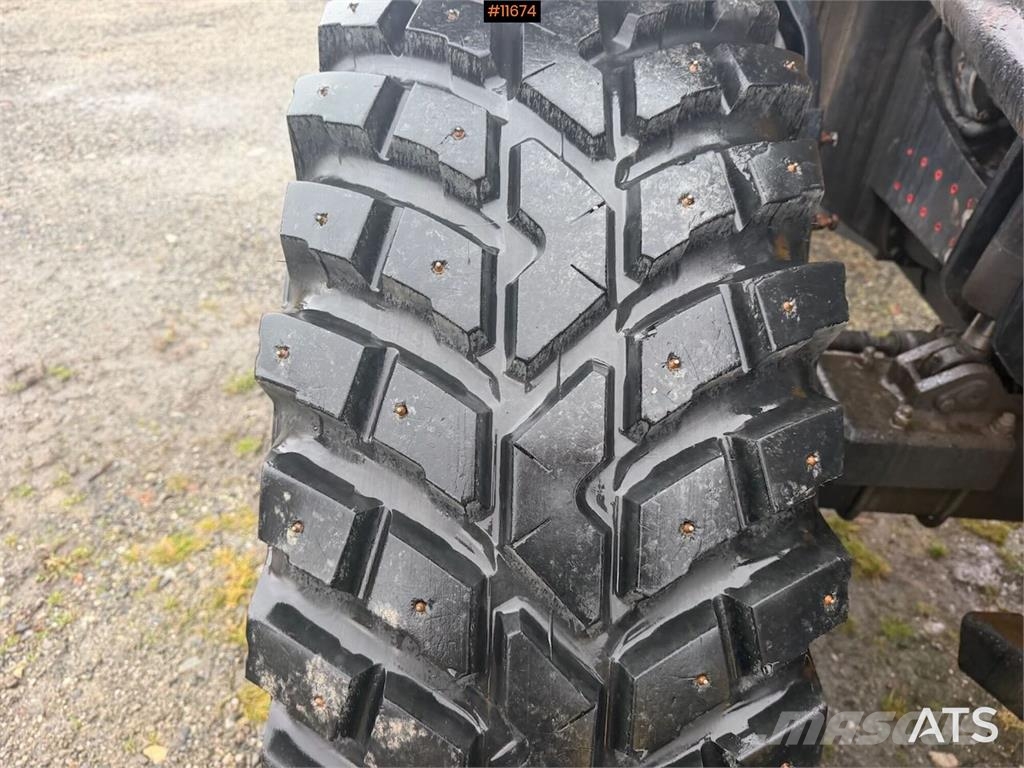Valtra XM150 الجرارات