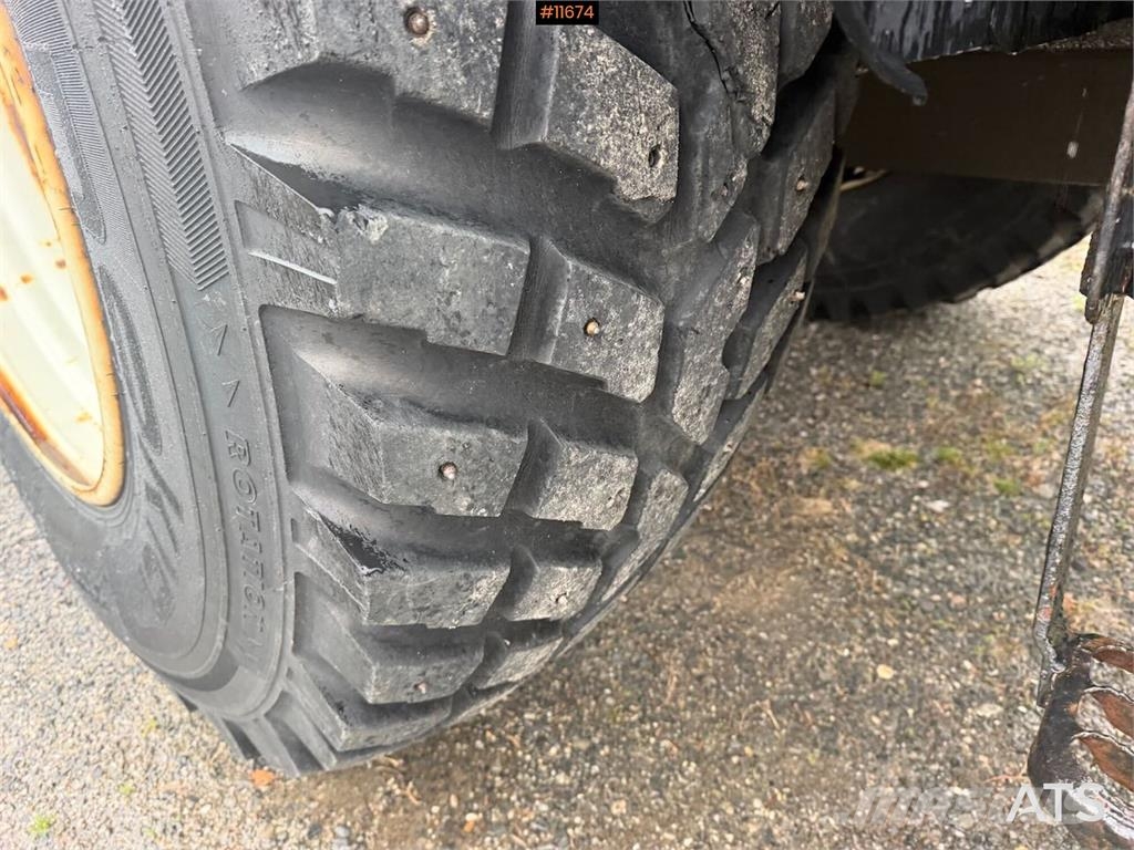 Valtra XM150 الجرارات