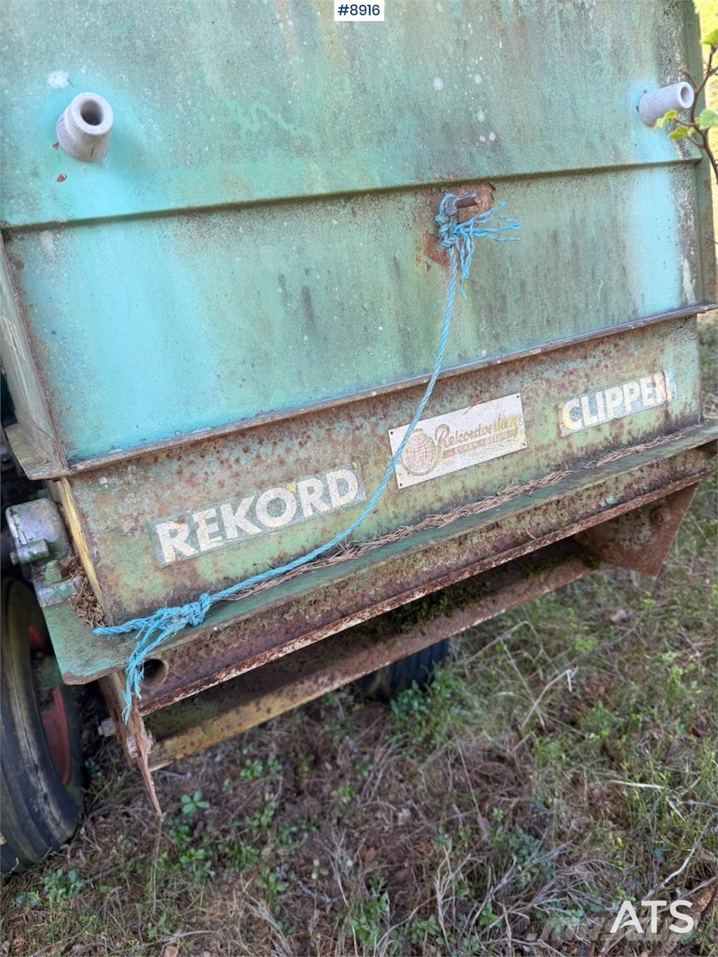 Volvo Aktiv 800 BM Tresker حصادات