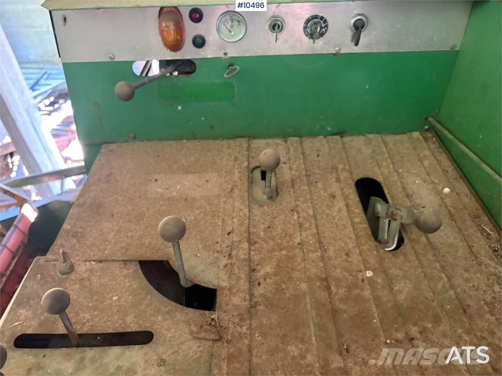 Volvo BM Aktiv 800 حصادات