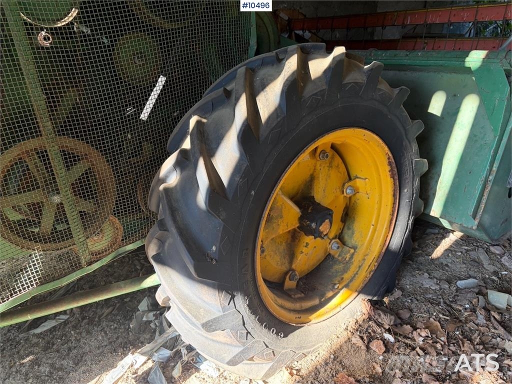 Volvo BM Aktiv 800 حصادات
