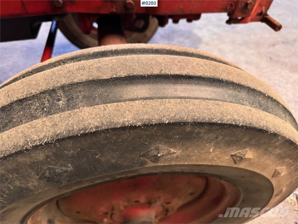 Volvo Buster 400 Tratores Agrícolas usados