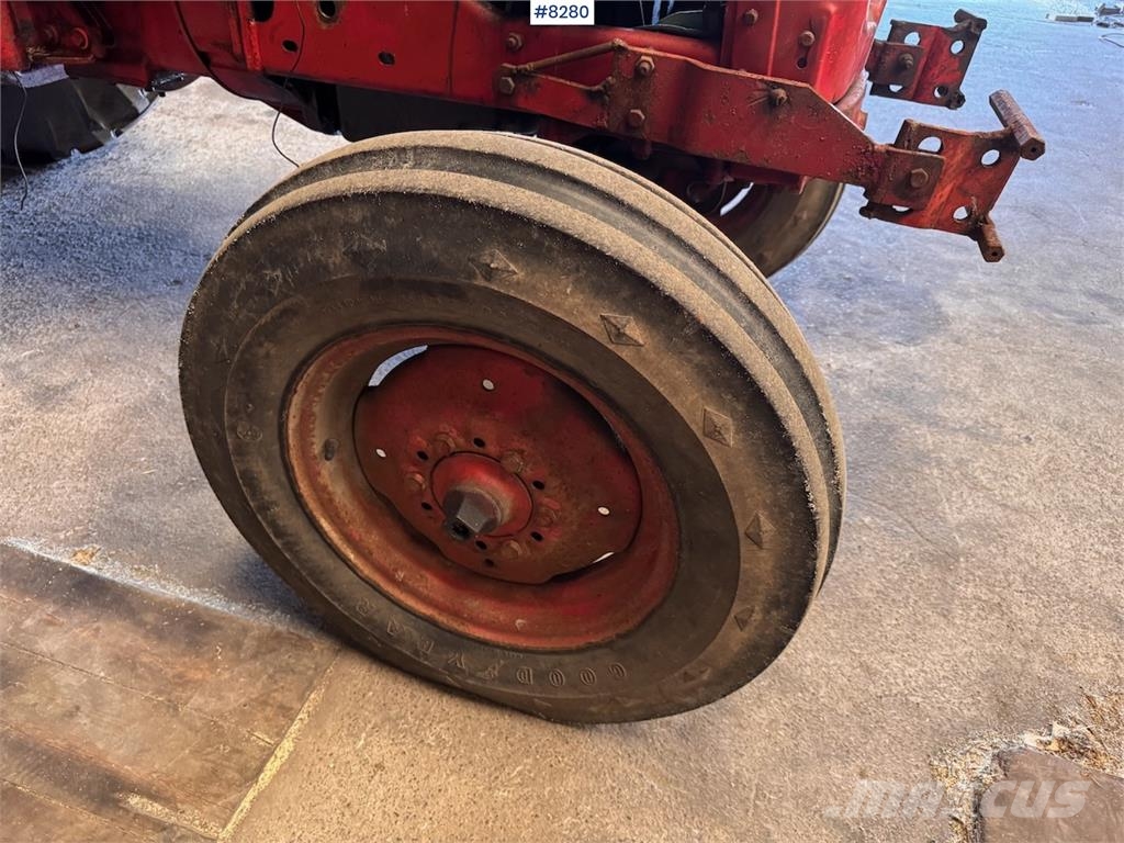 Volvo Buster 400 Tratores Agrícolas usados