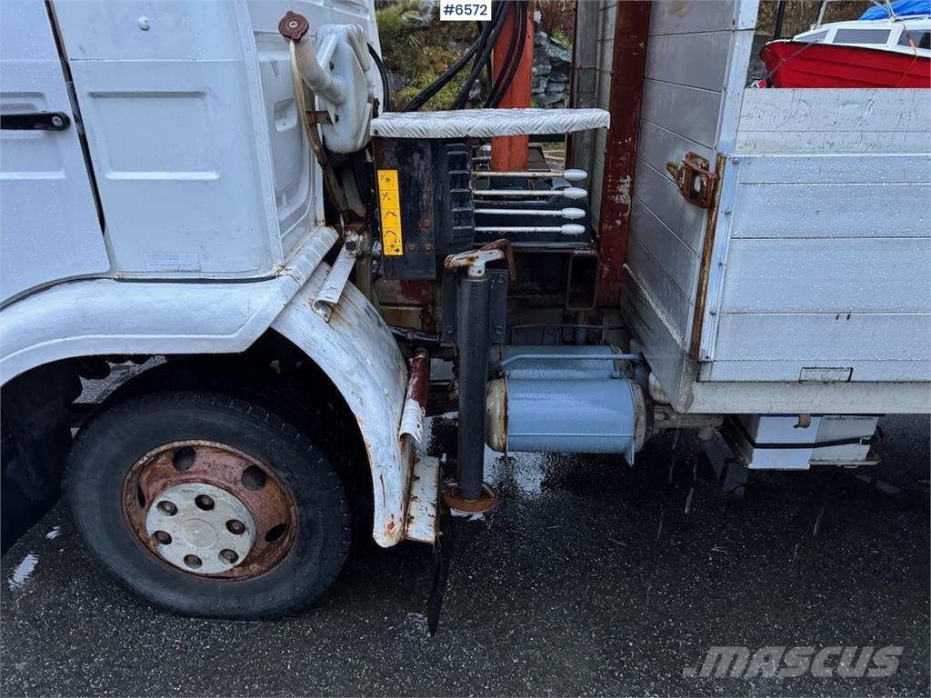 Volvo F408 Turbo 6 4x2 m/kran شاحنات أخرى