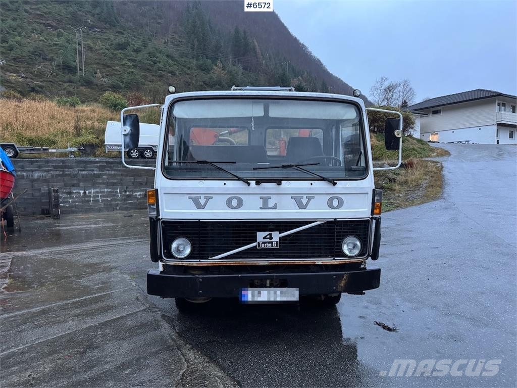 Volvo F408 Turbo 6 4x2 m/kran شاحنات أخرى