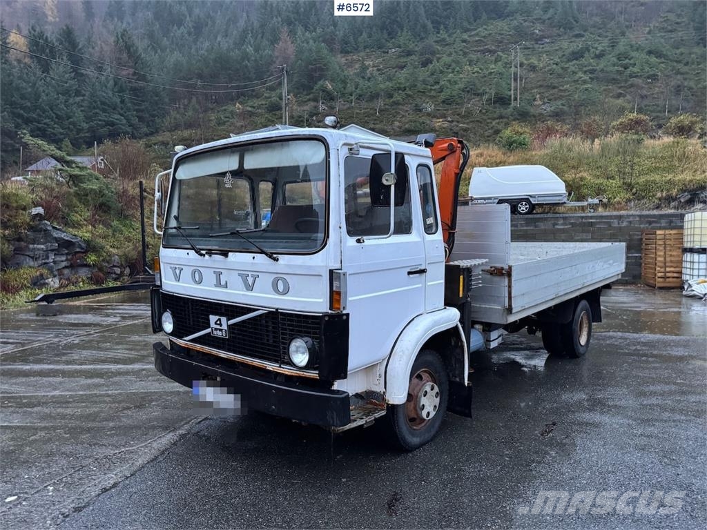 Volvo F408 Turbo 6 4x2 m/kran شاحنات أخرى