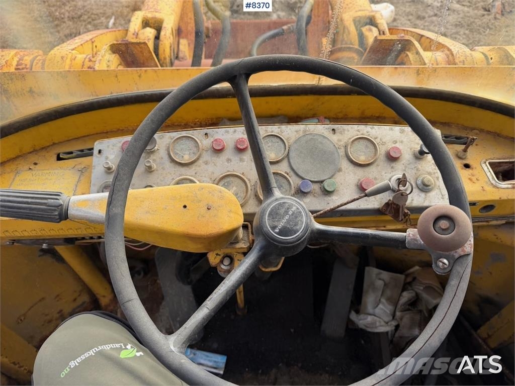 Volvo LM 1240 لوادر بعجل