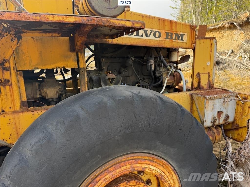 Volvo LM 1240 لوادر بعجل