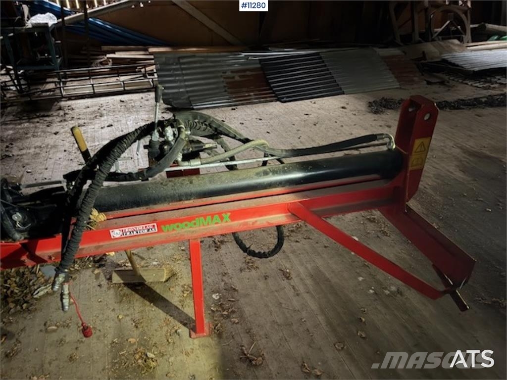 Woodmax vedmaskin Harvesteriai (miško kirtimo mašinos)