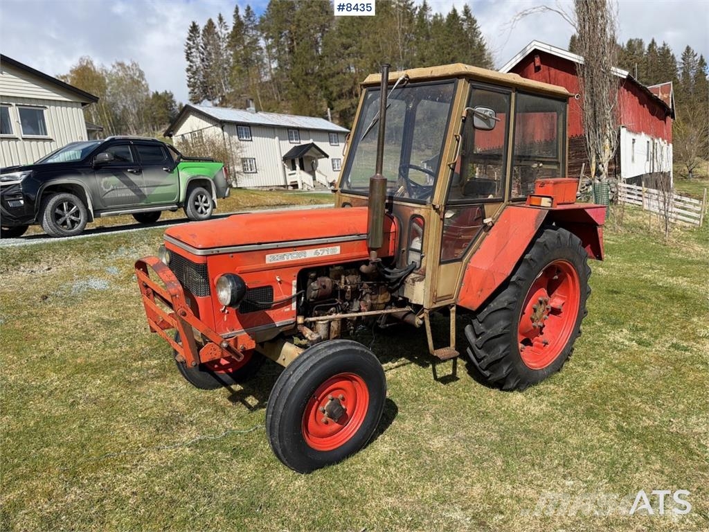 Zetor 4718 الجرارات