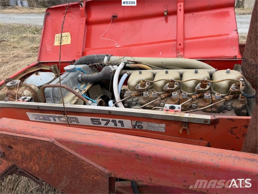 Zetor 5711 الجرارات