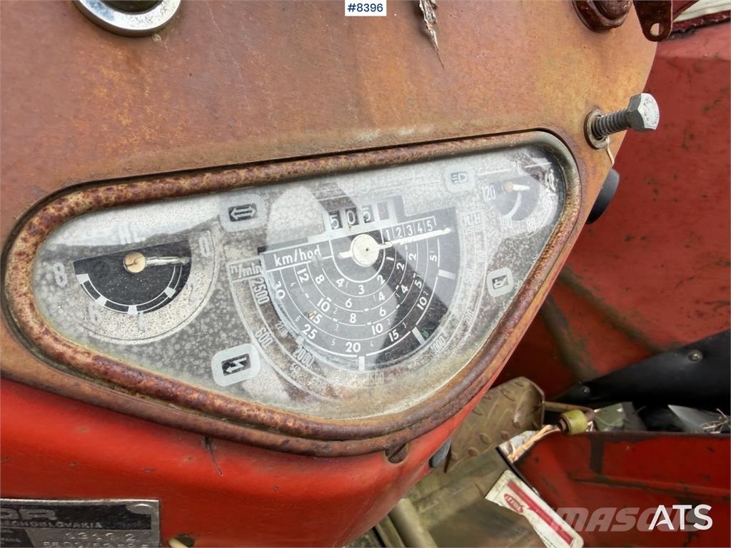 Zetor 5711 الجرارات