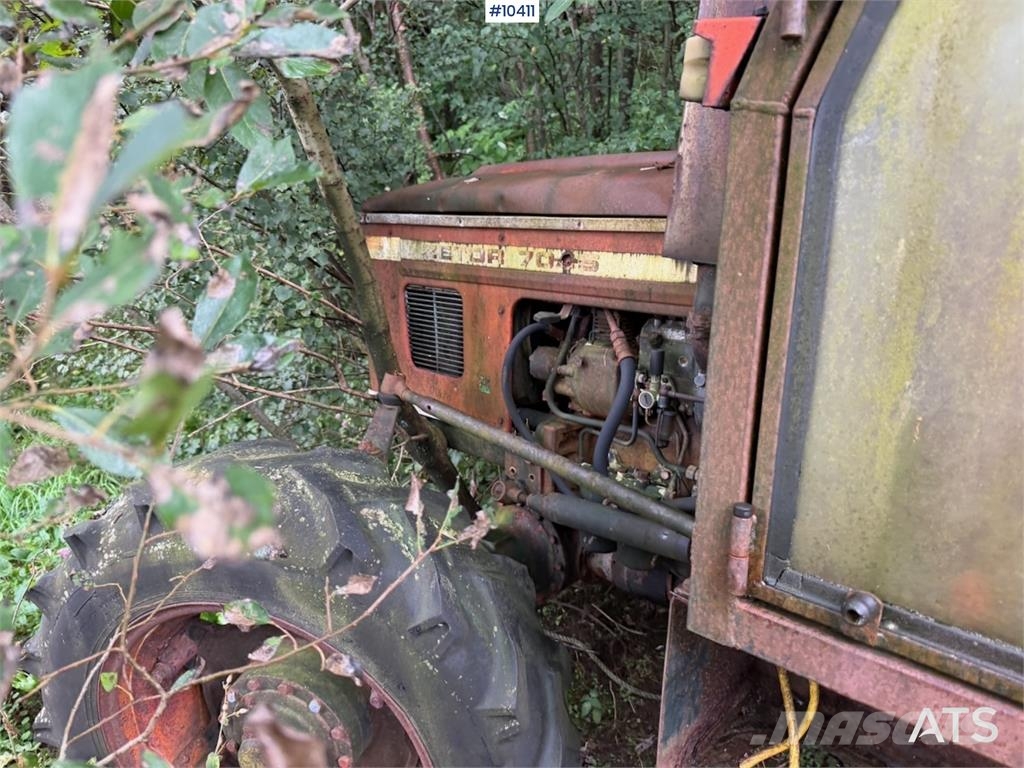Zetor 7045 Traktory
