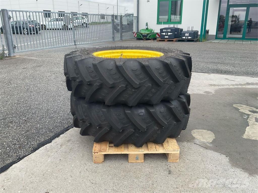  380/85 R28 u. 320/85 R20 Gume, točkovi i felne